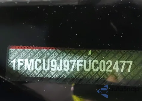 2015 Ford Escape Titanium z USA, uszkodzony, nr VIN 1FMCU9J97FUC02477